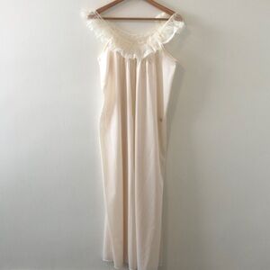 Vintage full length chemise with lace